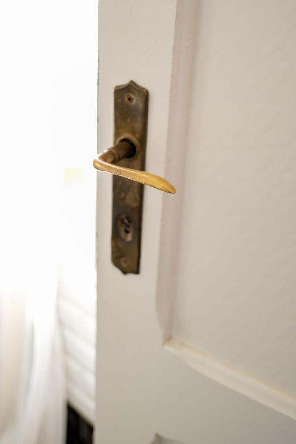 Vicolo Folletto Home เรจโจเอมิเลีย ภายนอก รูปภาพ