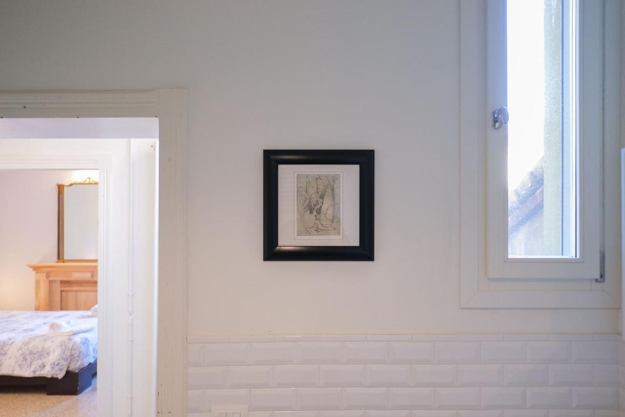 Vicolo Folletto Home เรจโจเอมิเลีย ภายนอก รูปภาพ